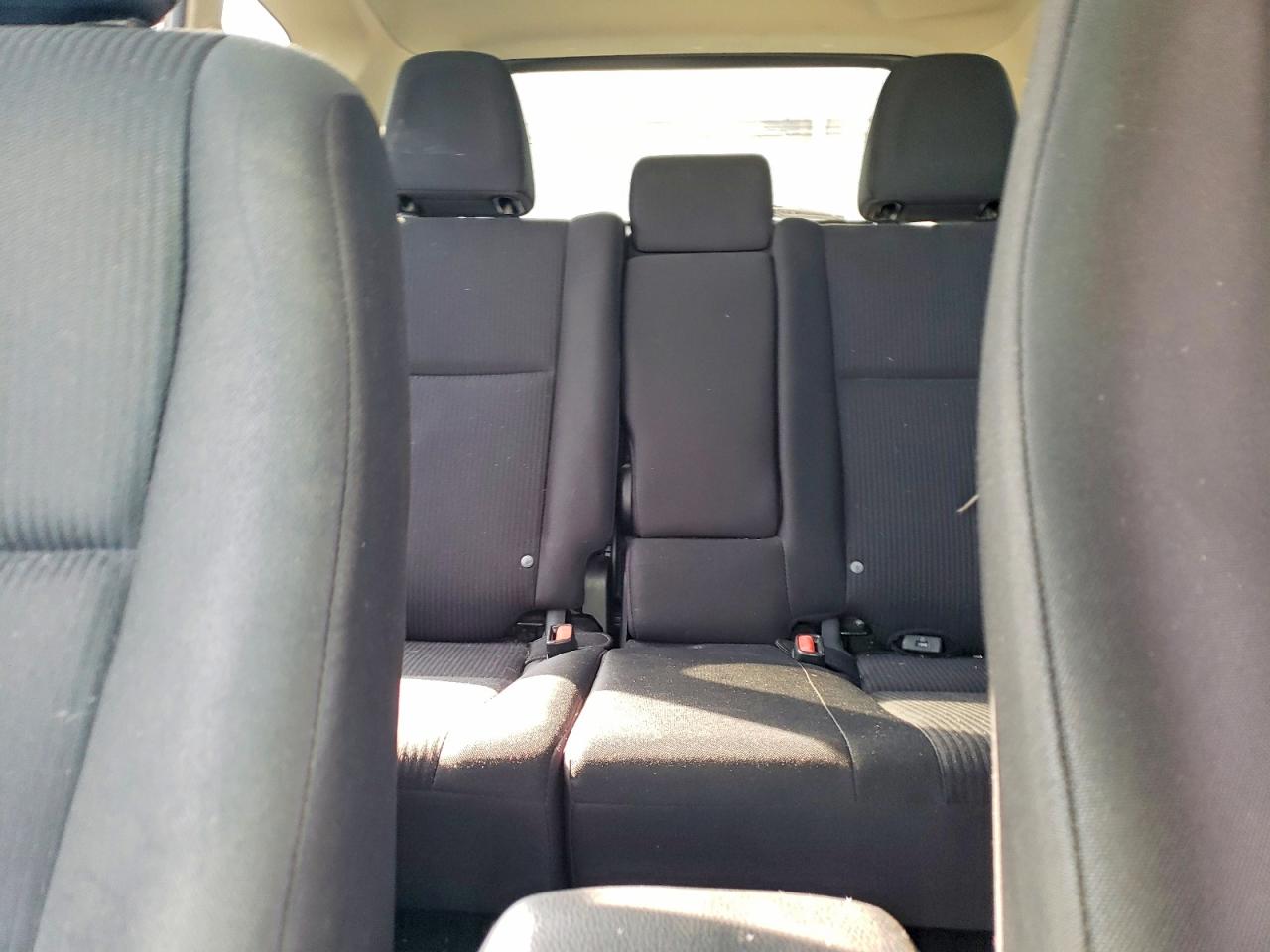 2018 TOYOTA RAV4 LE photo 10