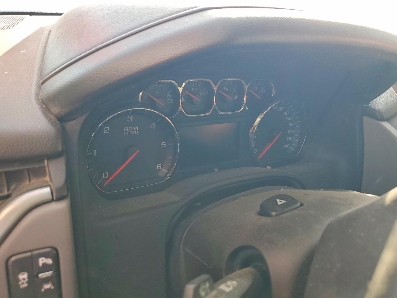 2018 CHEVROLET SUBURBAN C1500 LT photo 9