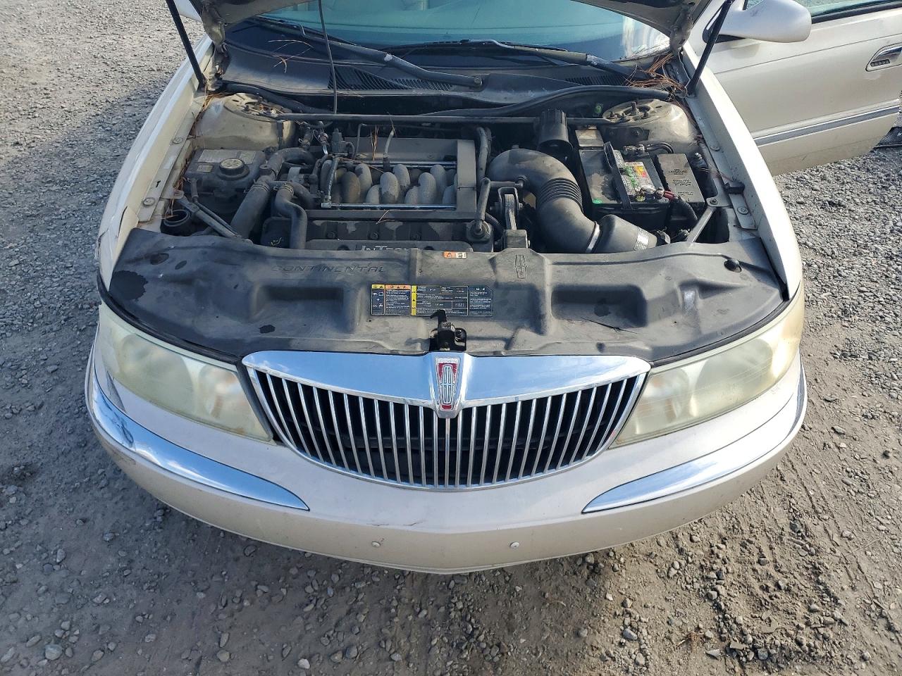 2002 LINCOLN CONTINENTAL photo 11