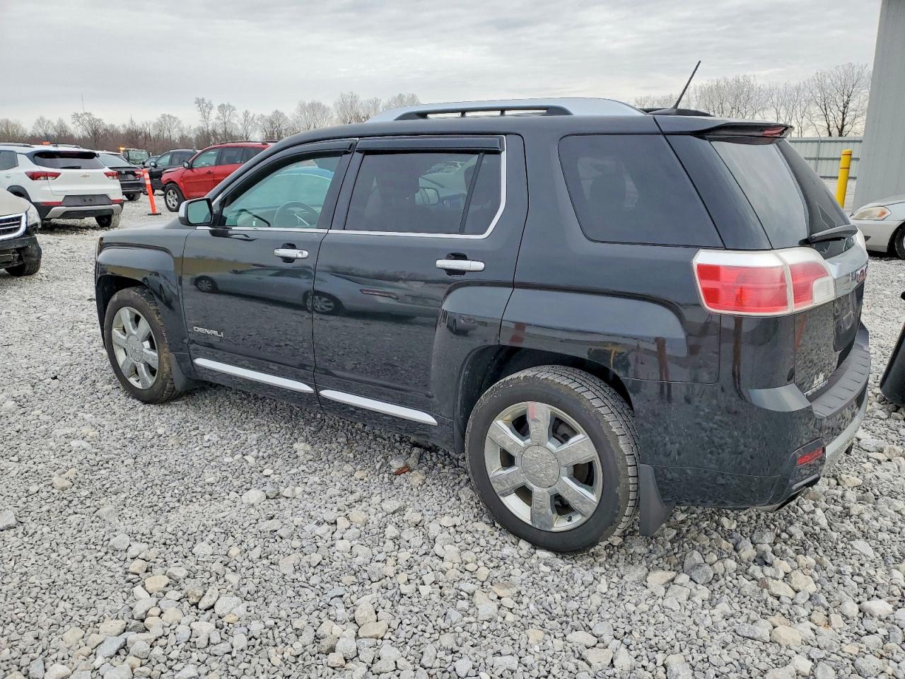 2013 GMC TERRAIN DENALI photo 3