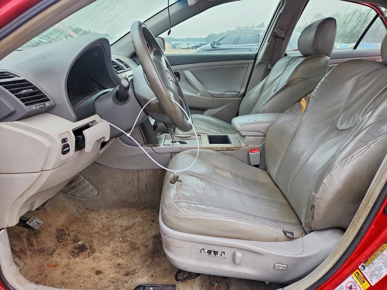 2007 TOYOTA CAMRY LE photo 7