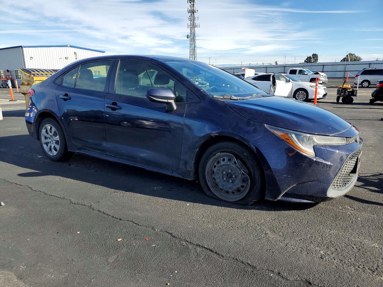 2021 TOYOTA COROLLA LE photo 4