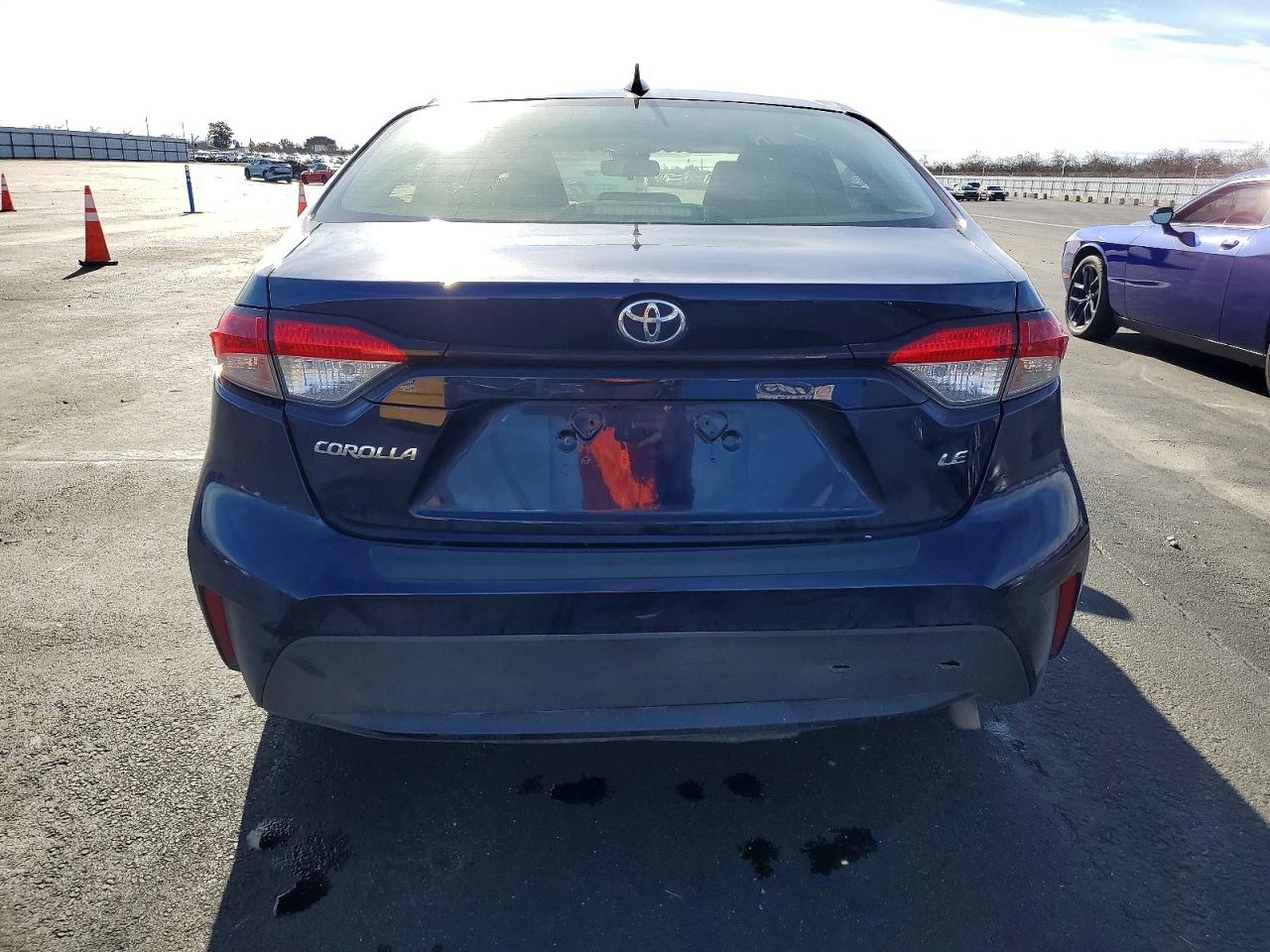 2021 TOYOTA COROLLA LE photo 6