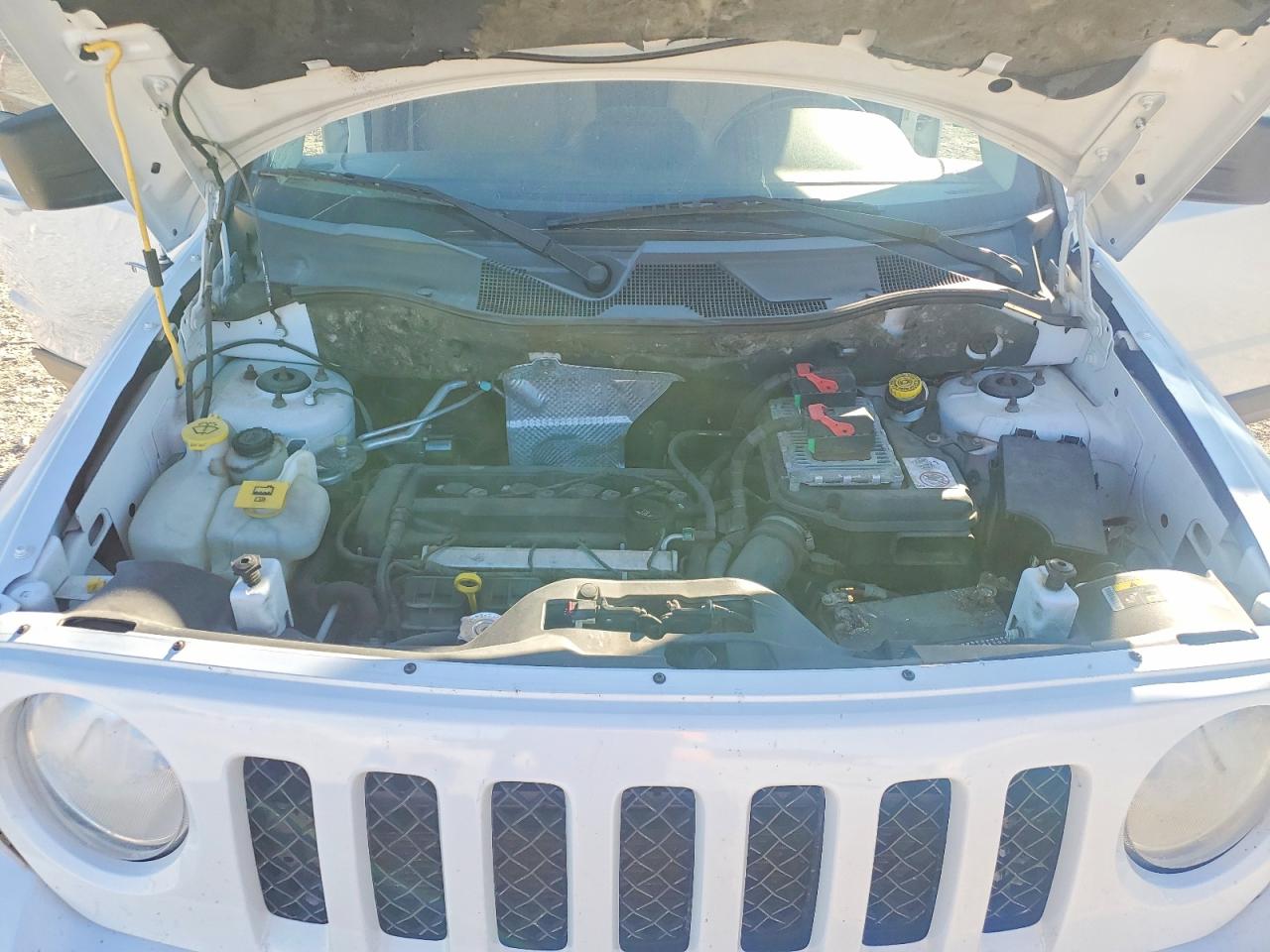 2014 JEEP PATRIOT LATITUDE photo 12
