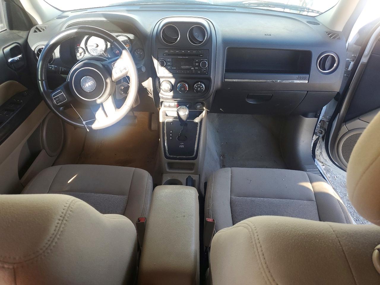 2014 JEEP PATRIOT LATITUDE photo 8