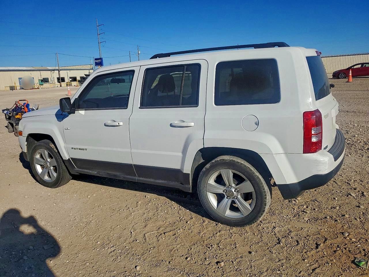2014 JEEP PATRIOT LATITUDE photo 2