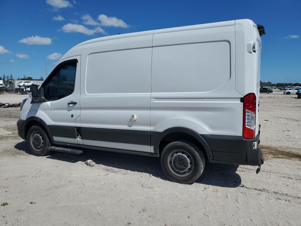 2020 FORD TRANSIT T-250 photo 2