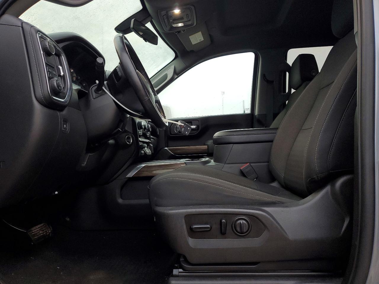 2020 CHEVROLET SILVERADO C1500 RST photo 7
