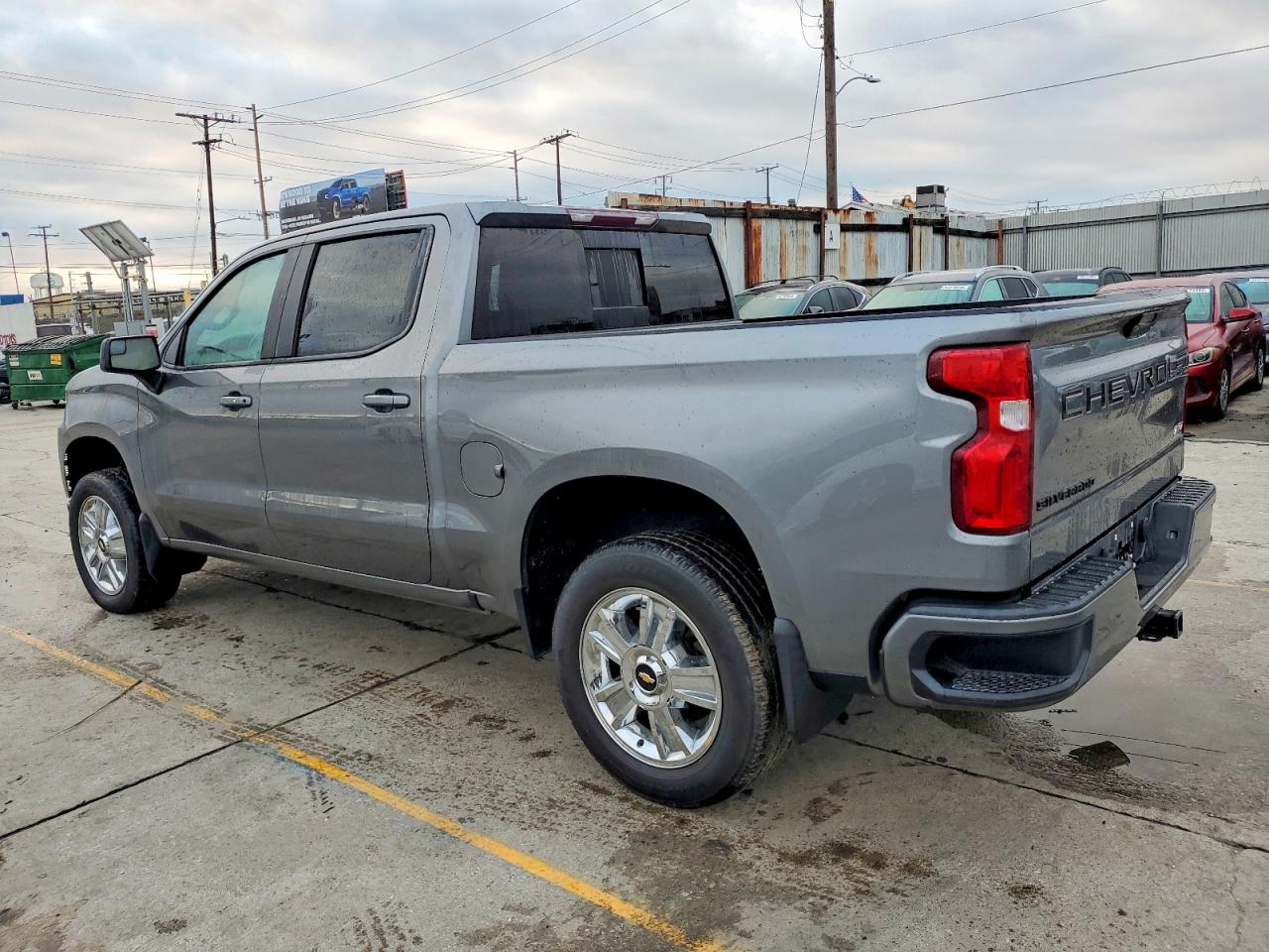 2020 CHEVROLET SILVERADO C1500 RST photo 2
