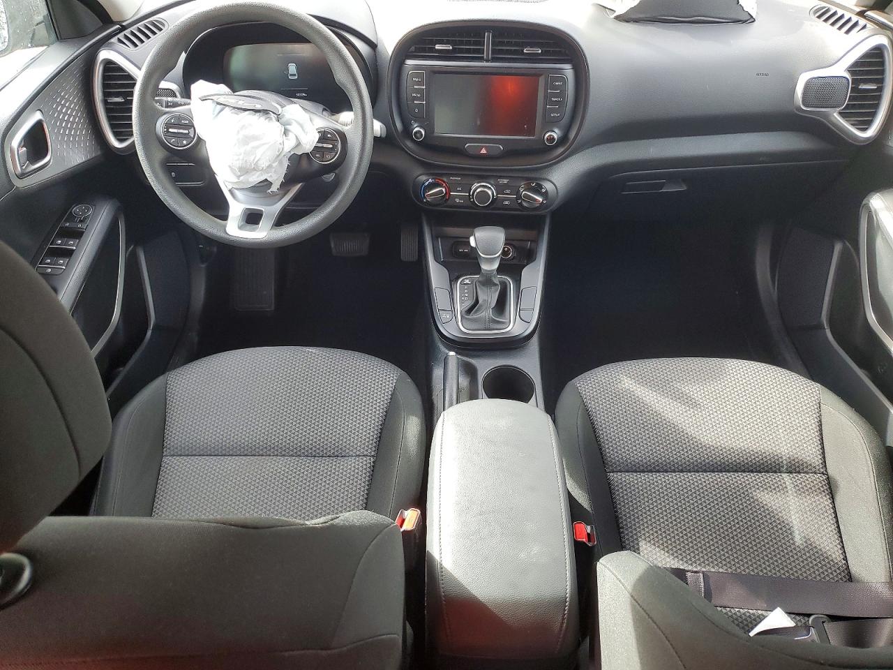 2025 KIA SOUL LX photo 8