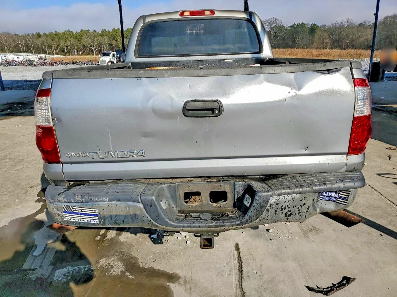 2004 TOYOTA TUNDRA DOUBLE CAB SR5 photo 11