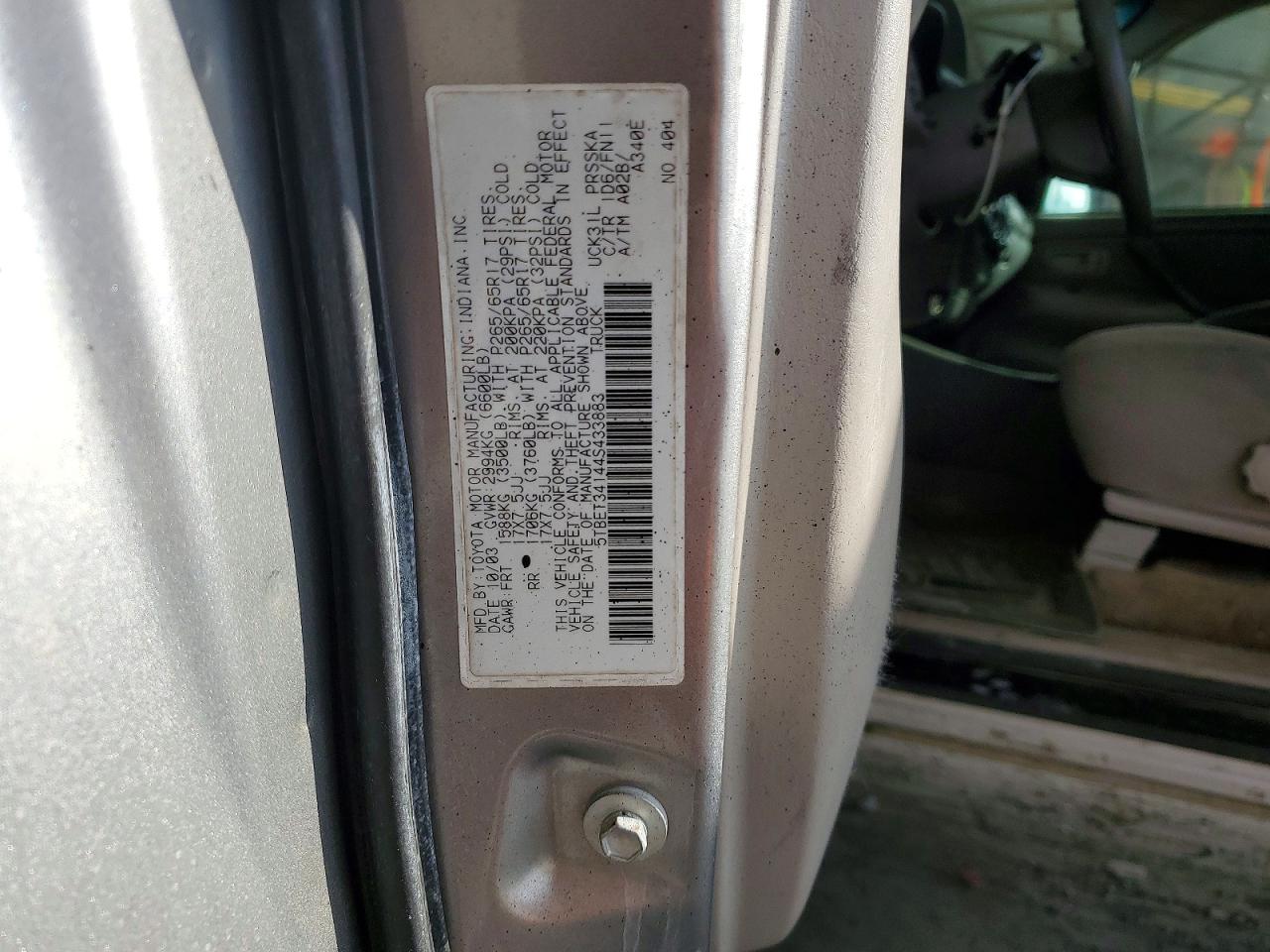 2004 TOYOTA TUNDRA DOUBLE CAB SR5 photo 23