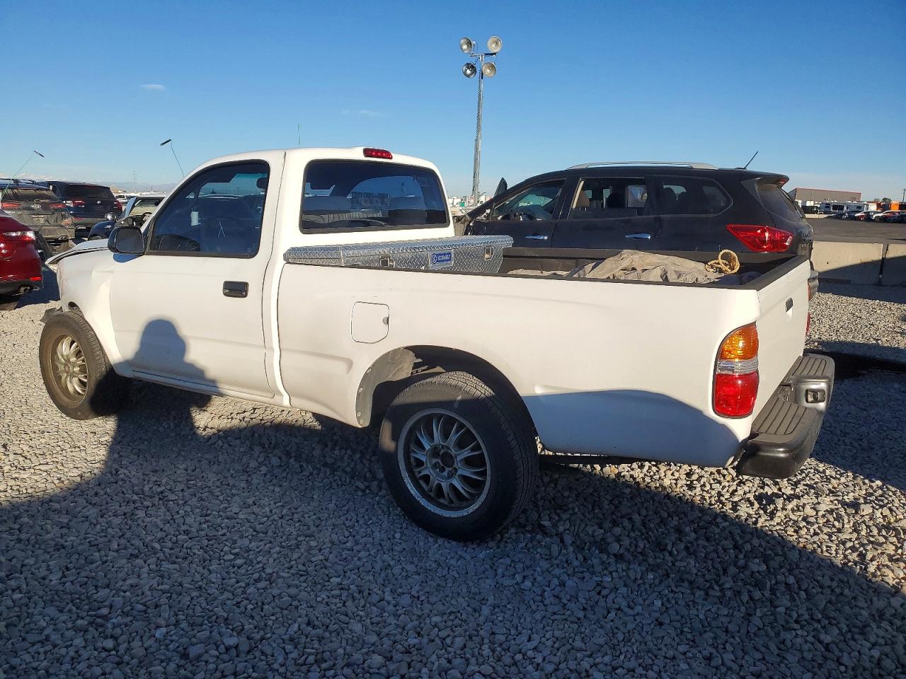 2003 TOYOTA TACOMA photo 3