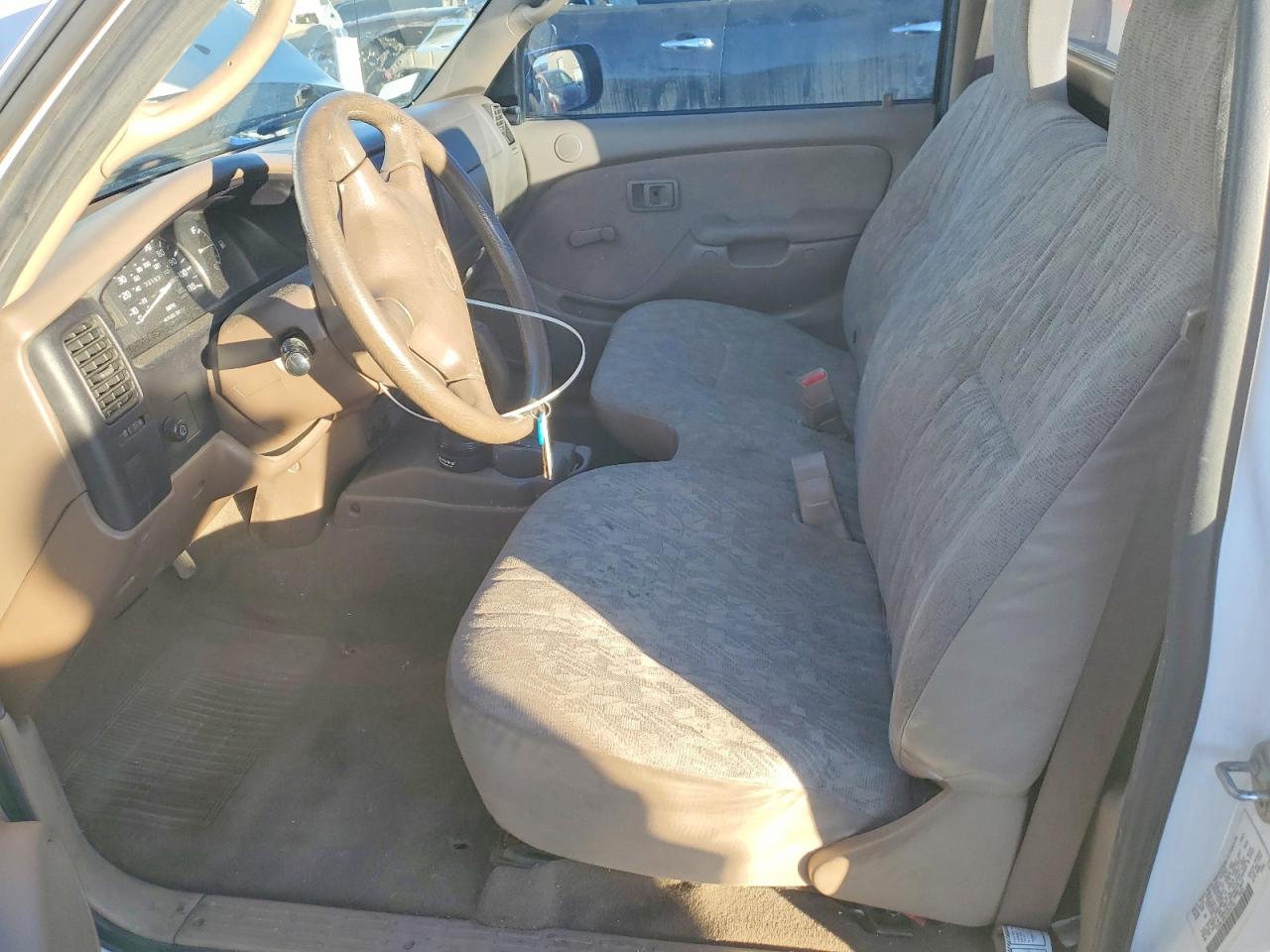 2003 TOYOTA TACOMA photo 13
