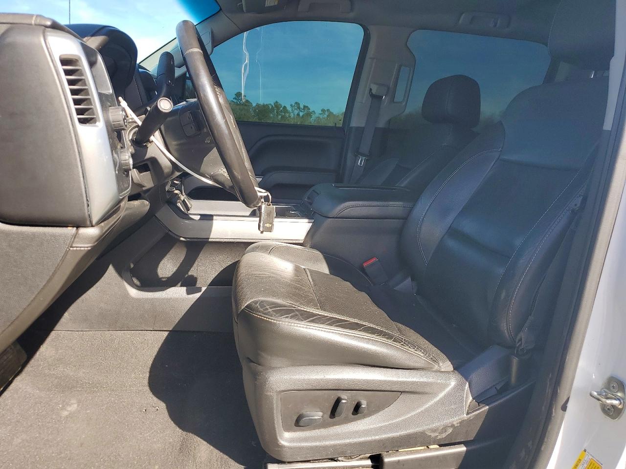 2018 CHEVROLET SILVERADO K1500 LTZ photo 7