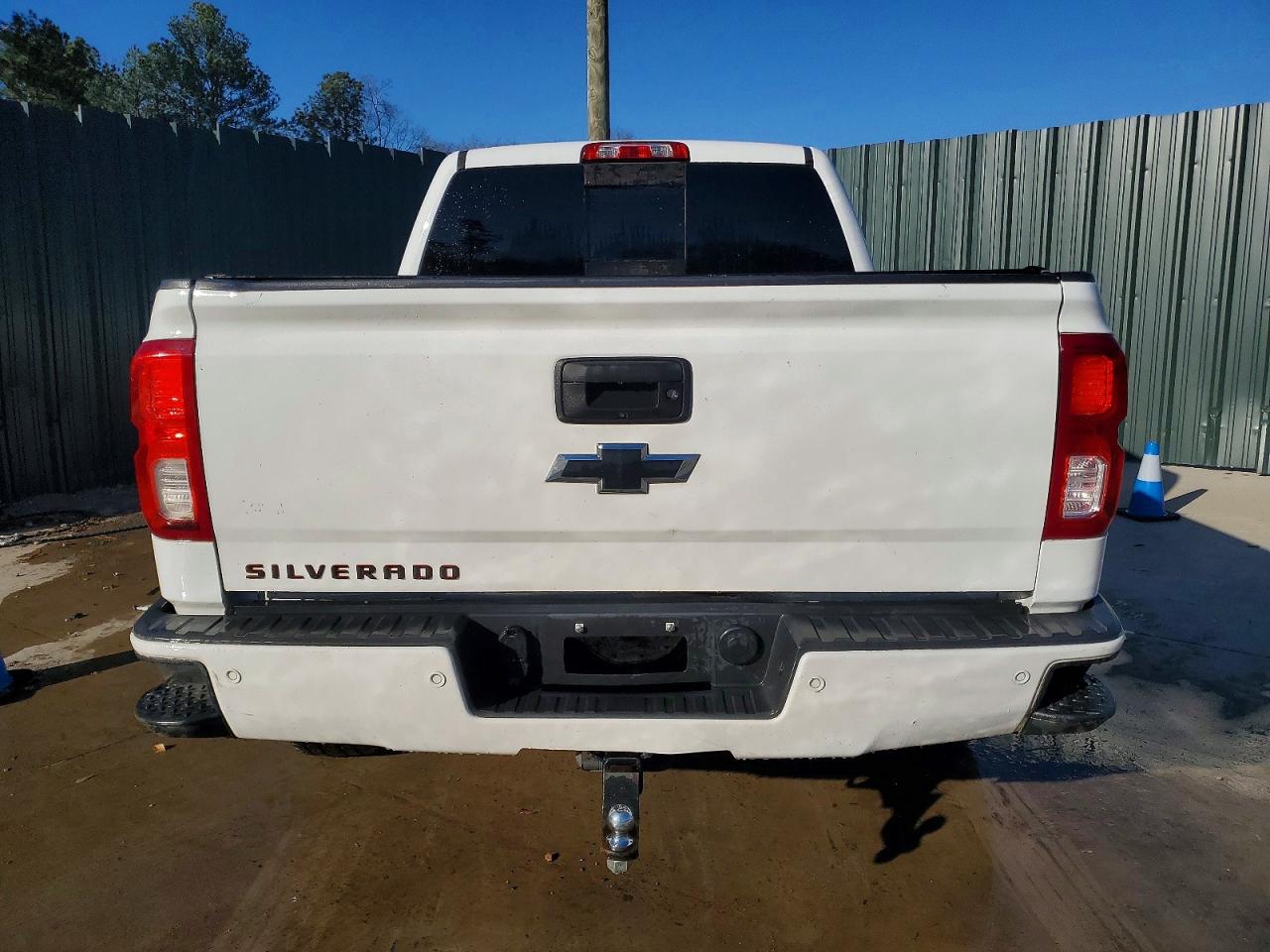 2018 CHEVROLET SILVERADO K1500 LTZ photo 6