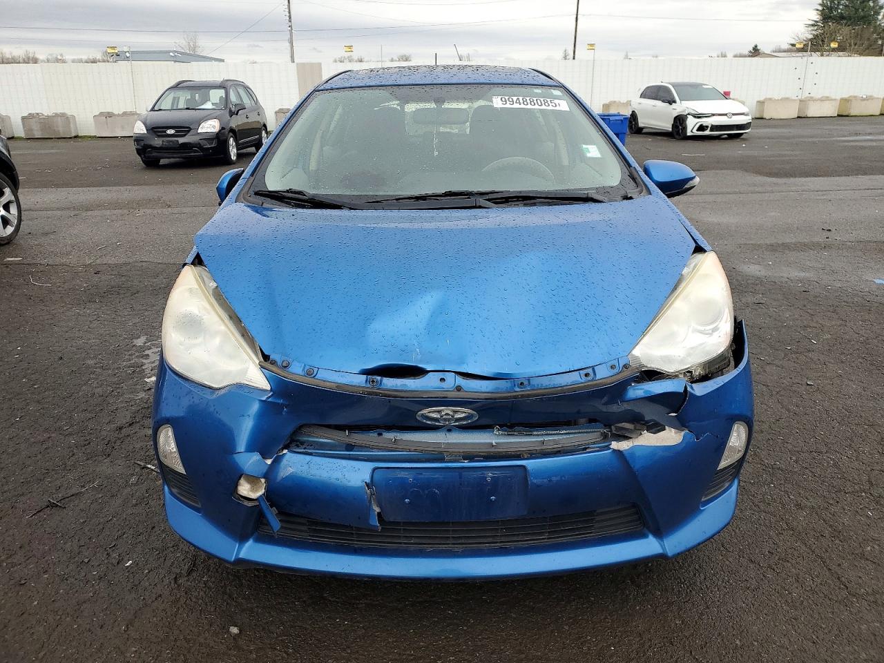 2013 TOYOTA PRIUS C photo 5