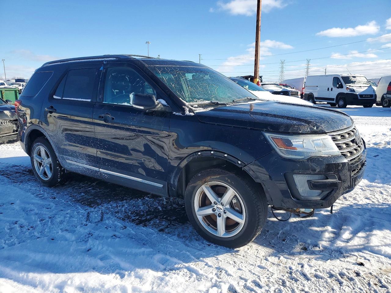 2016 FORD EXPLORER XLT photo 4