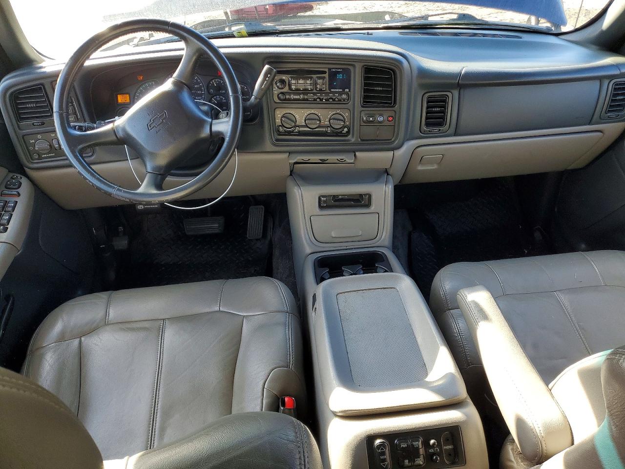 2001 CHEVROLET SUBURBAN K1500 photo 8