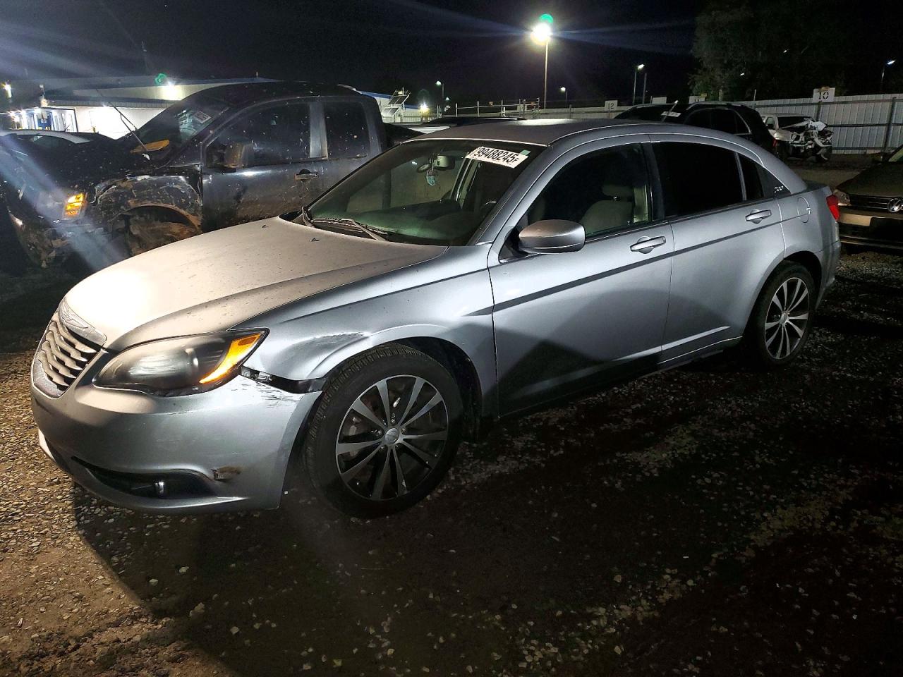 2013 CHRYSLER 200