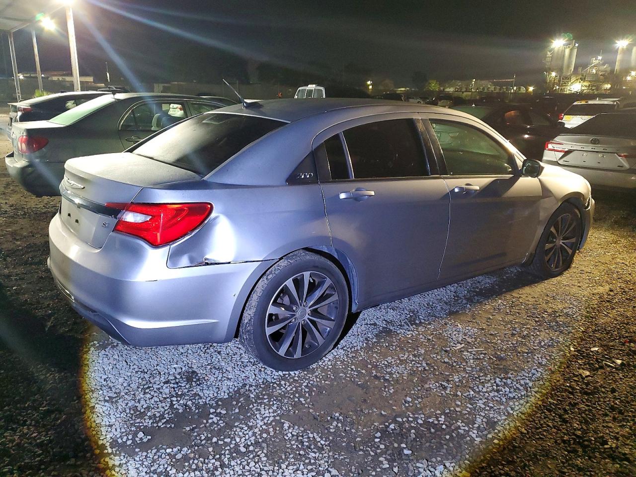 2013 CHRYSLER 200 TOURING photo 3