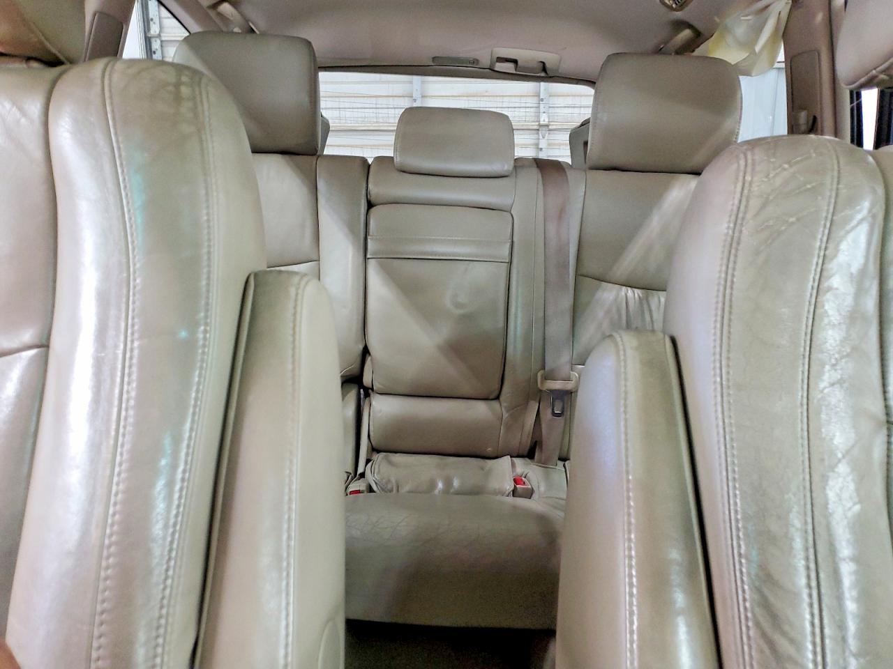 2005 LEXUS GX 470 photo 28