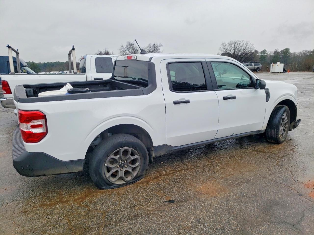 2024 FORD MAVERICK XLT photo 3
