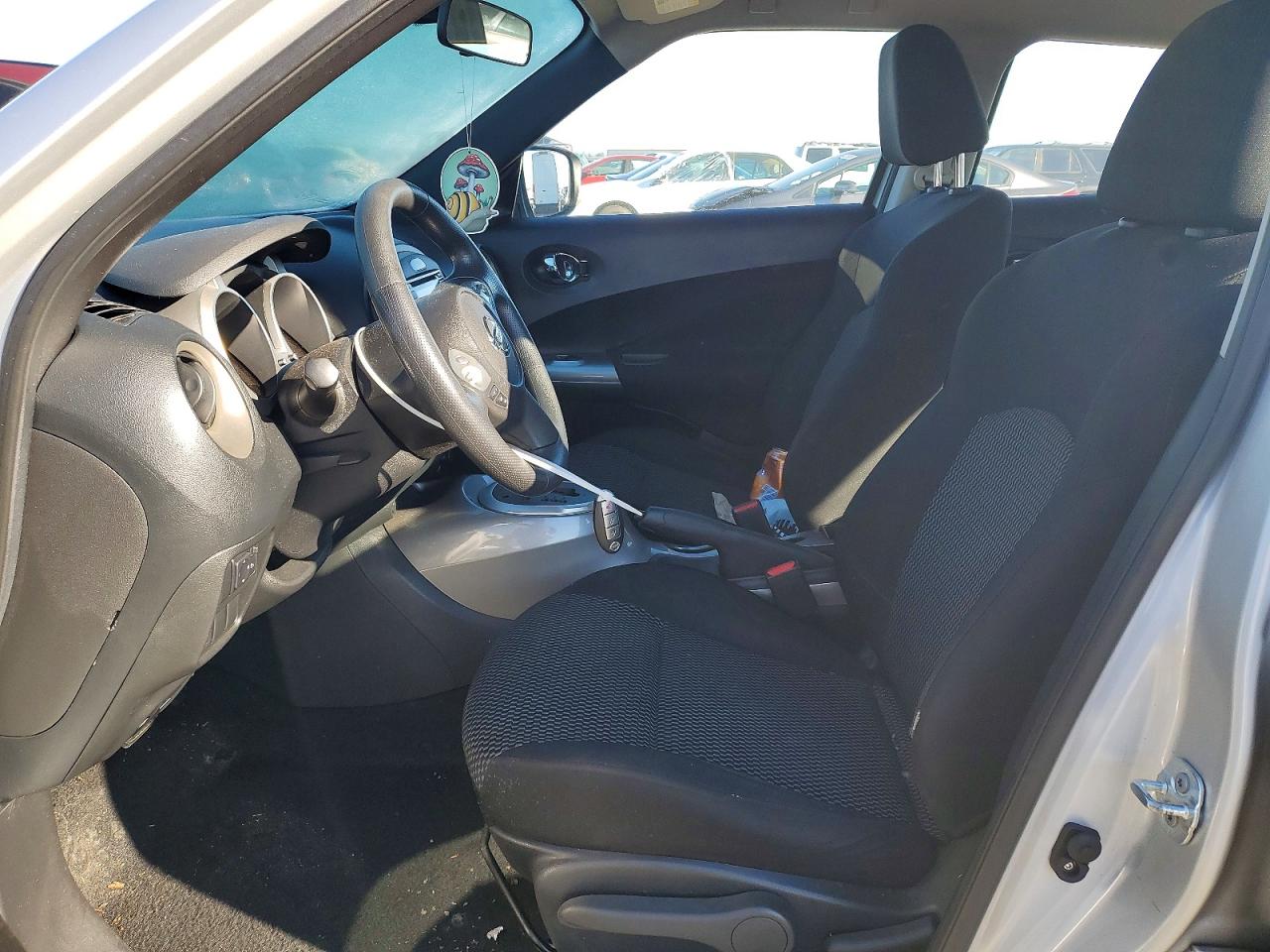 2015 NISSAN JUKE S photo 7
