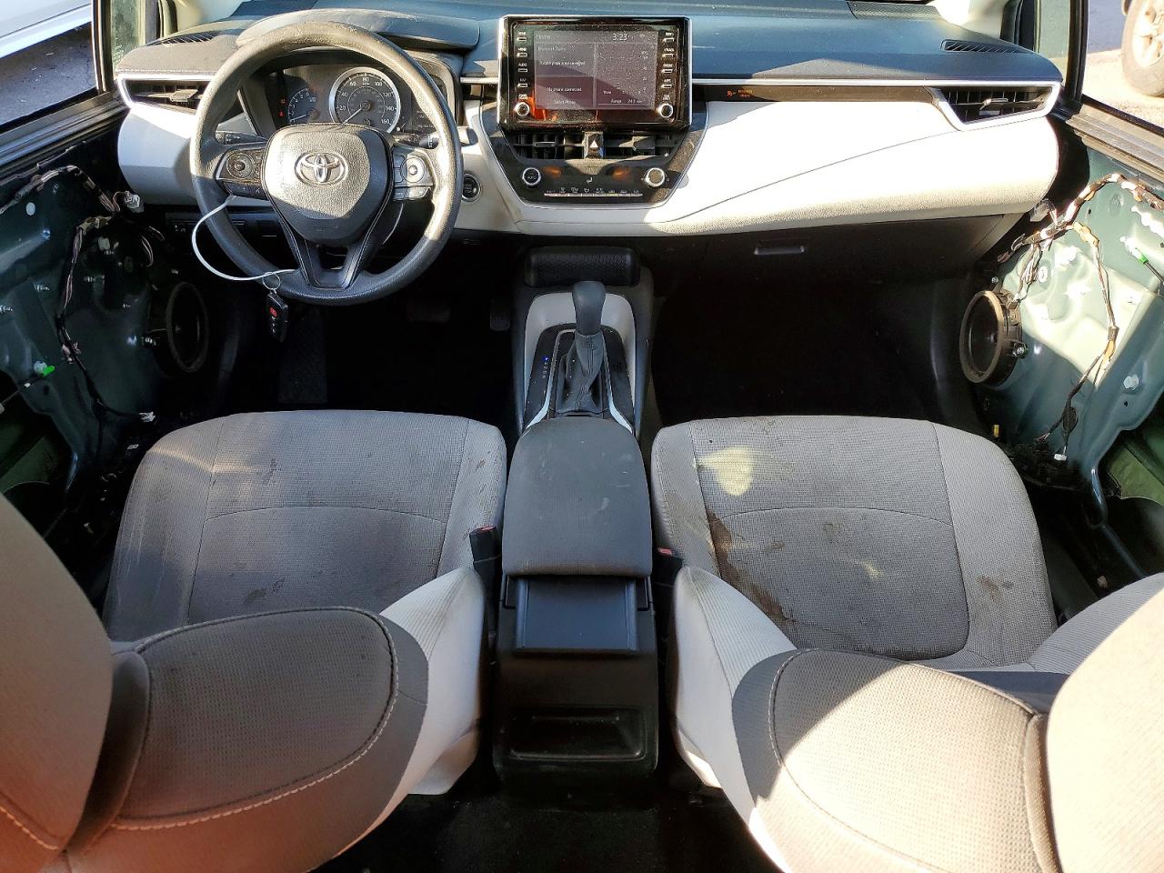 2020 TOYOTA COROLLA LE photo 8