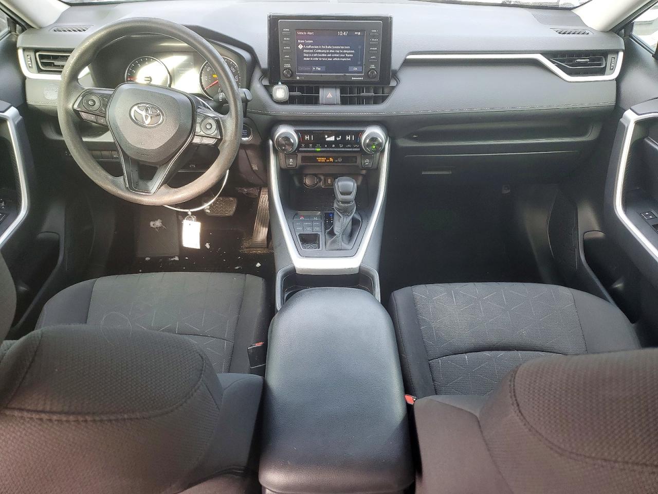 2021 TOYOTA RAV4 XLE photo 8