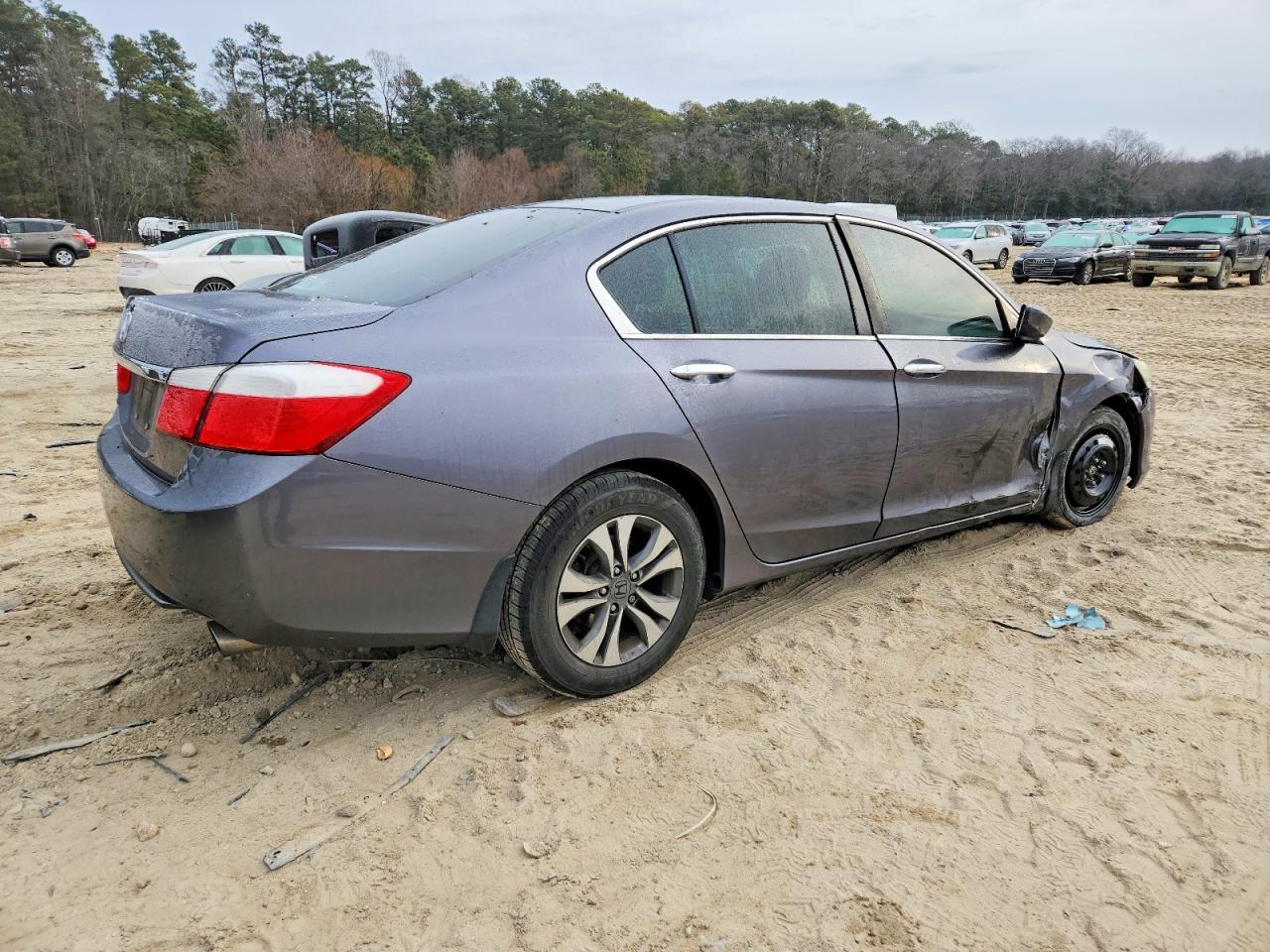 2015 HONDA ACCORD LX photo 3