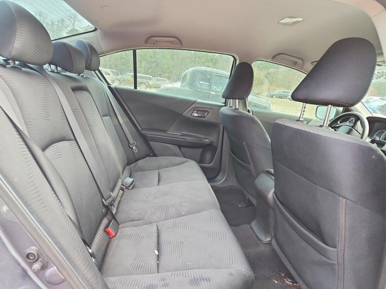 2015 HONDA ACCORD LX photo 10