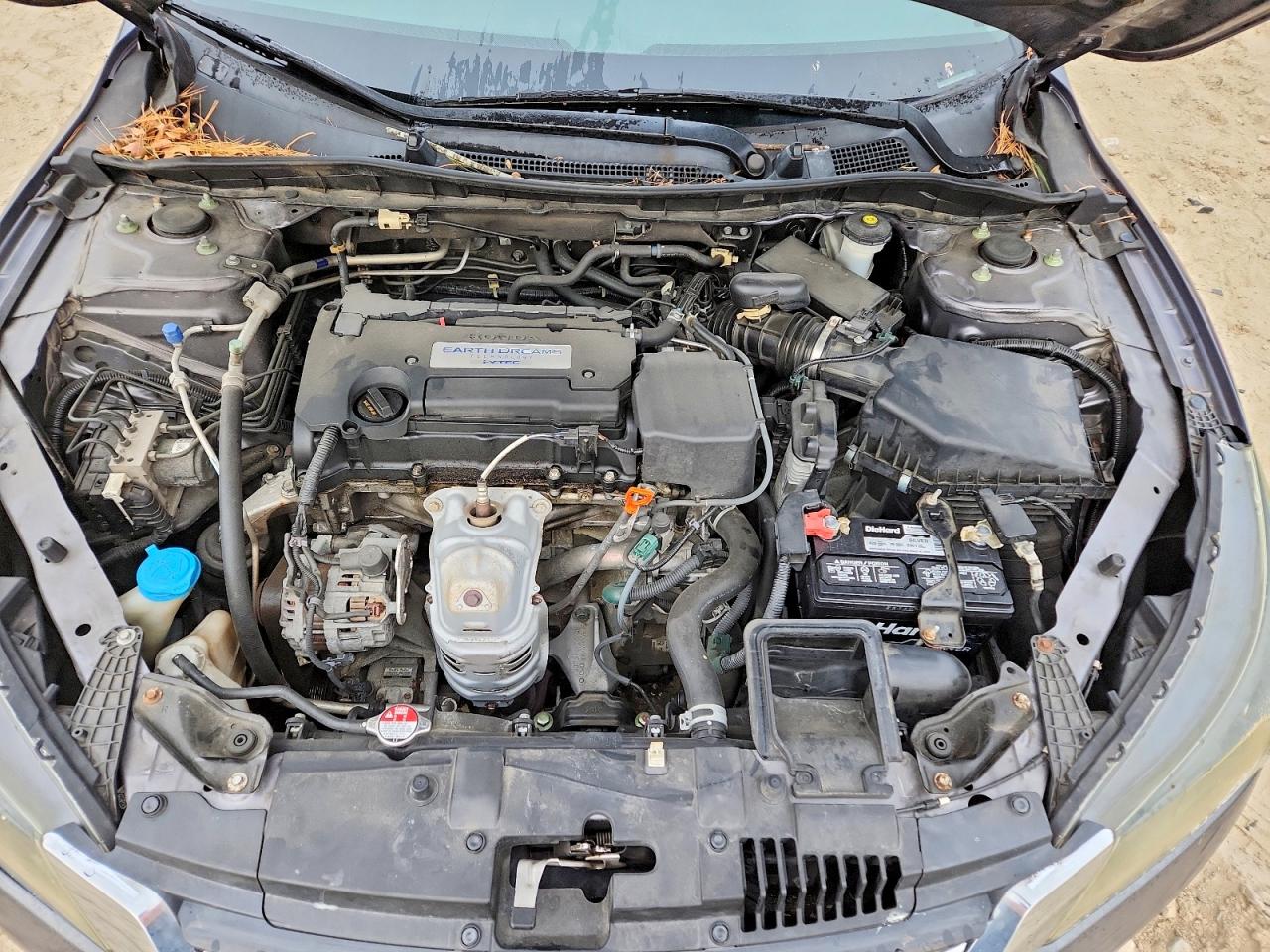 2015 HONDA ACCORD LX photo 11
