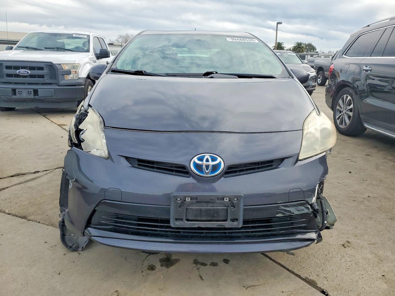 2013 TOYOTA PRIUS photo 5