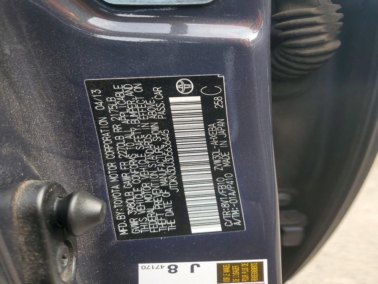 2013 TOYOTA PRIUS photo 12