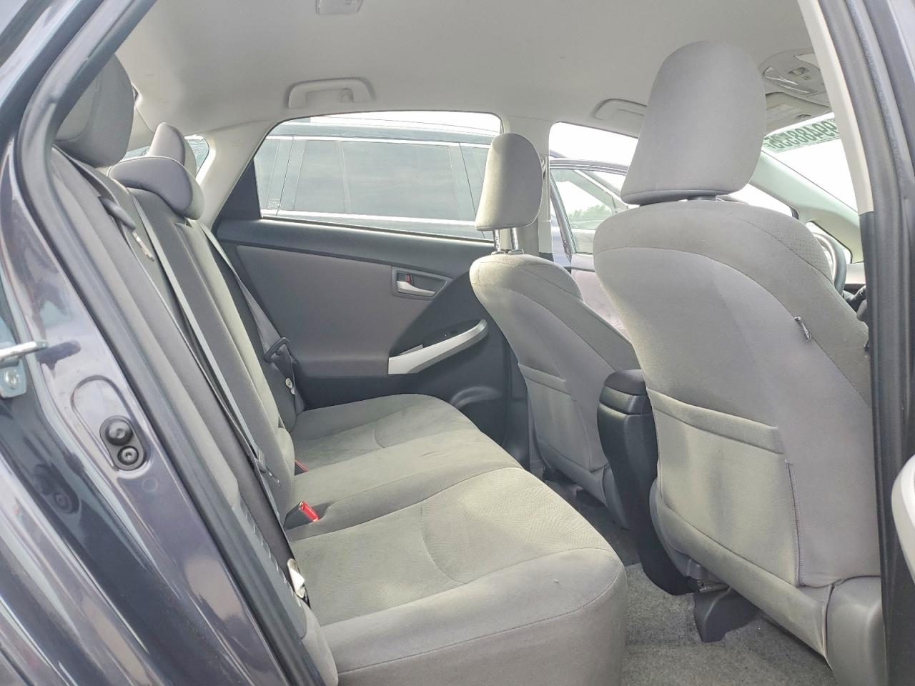 2013 TOYOTA PRIUS photo 10