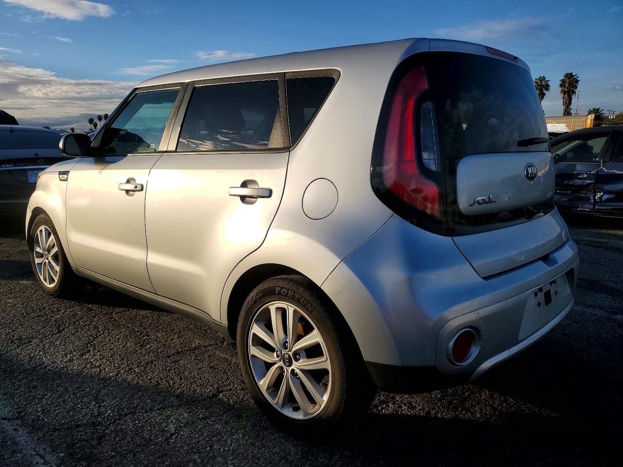 2018 KIA SOUL + photo 2