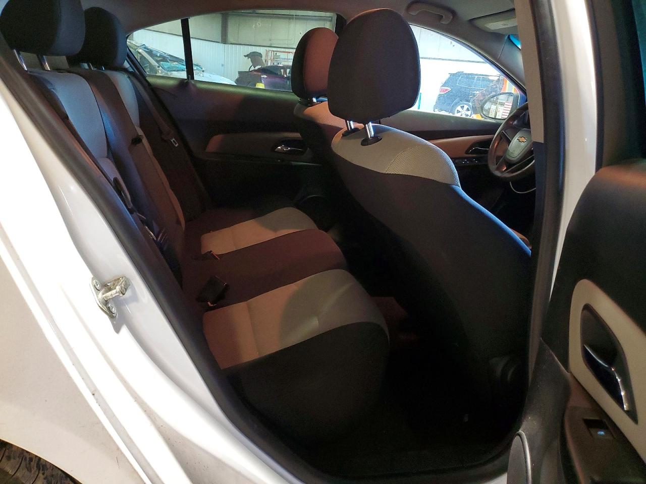 2014 CHEVROLET CRUZE LS photo 19