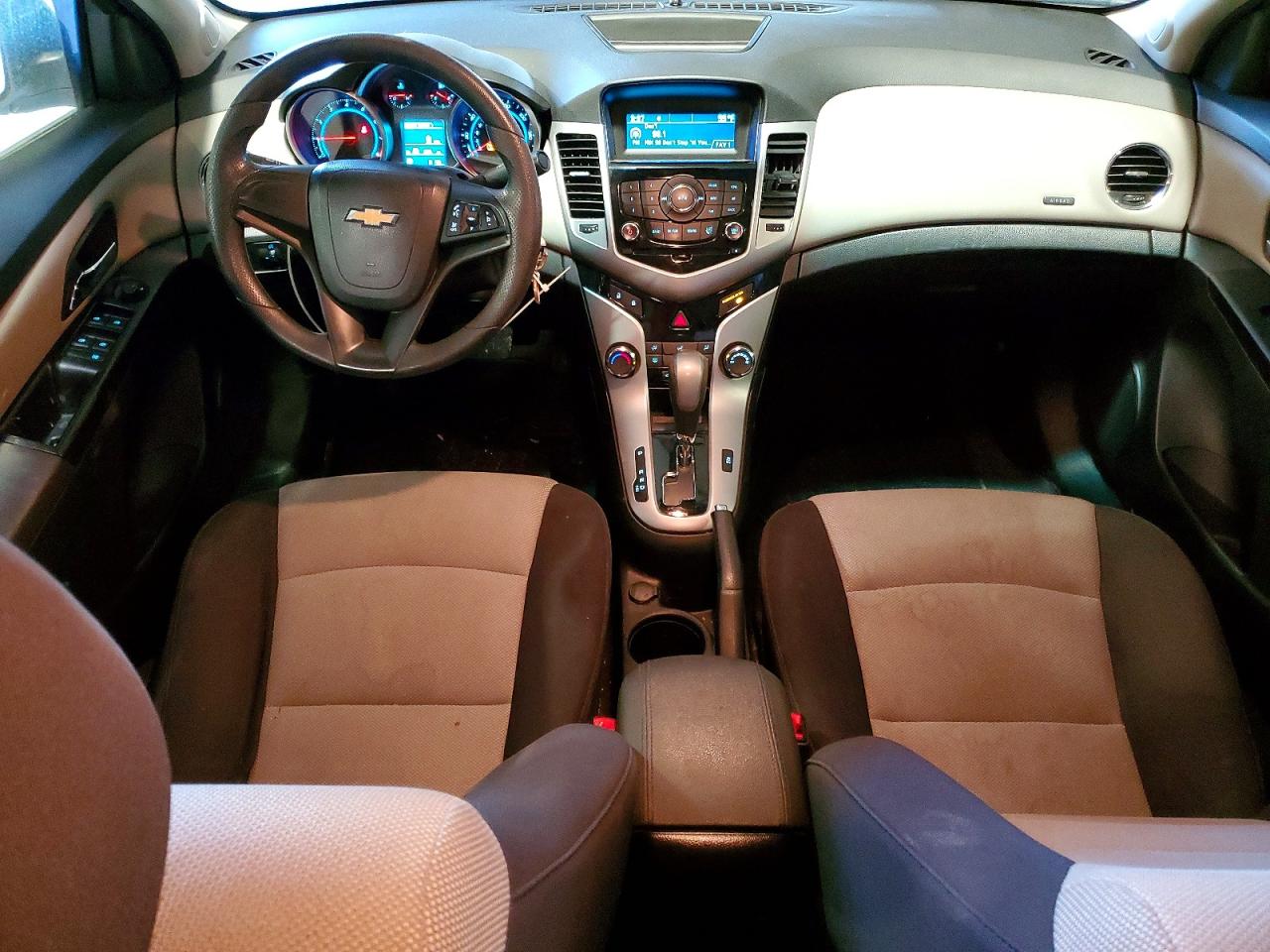 2014 CHEVROLET CRUZE LS photo 15