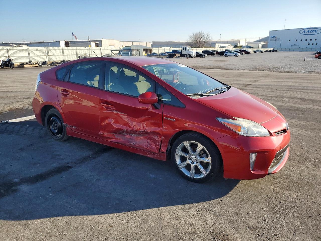 2014 TOYOTA PRIUS photo 4
