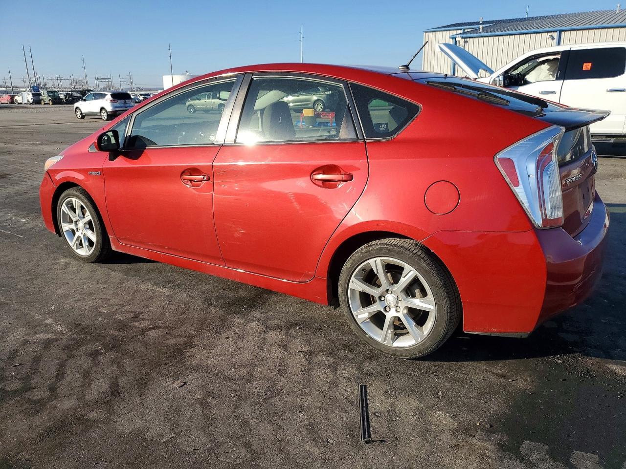 2014 TOYOTA PRIUS photo 2