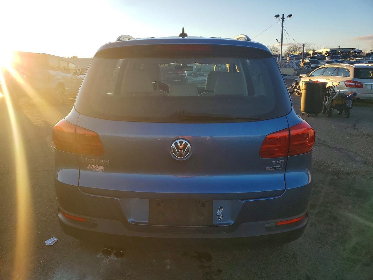 2017 VOLKSWAGEN TIGUAN S photo 6