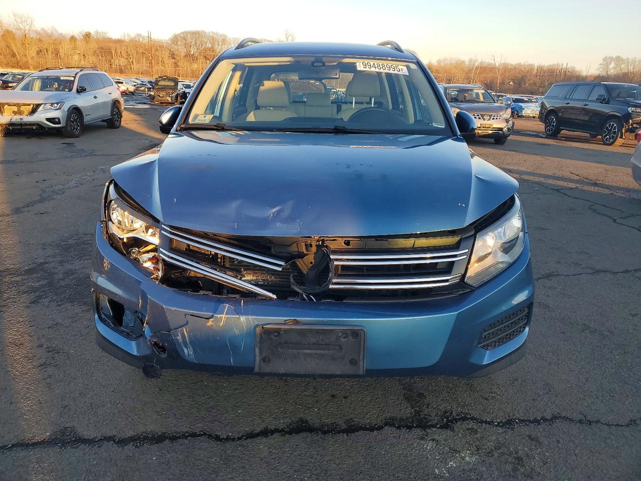 2017 VOLKSWAGEN TIGUAN S photo 5