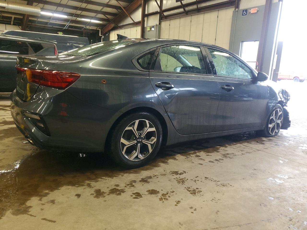 2020 KIA FORTE FE photo 3