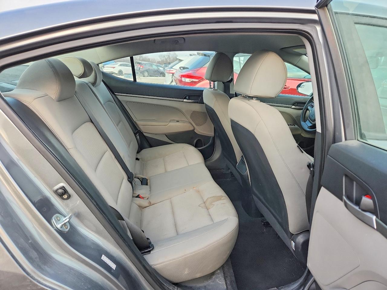 2017 HYUNDAI ELANTRA SE photo 10