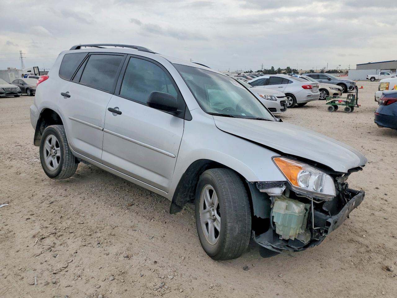 2010 TOYOTA RAV4 photo 4