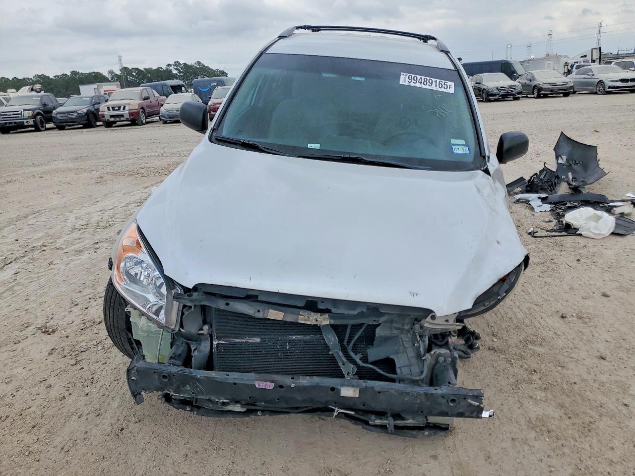 2010 TOYOTA RAV4 photo 5