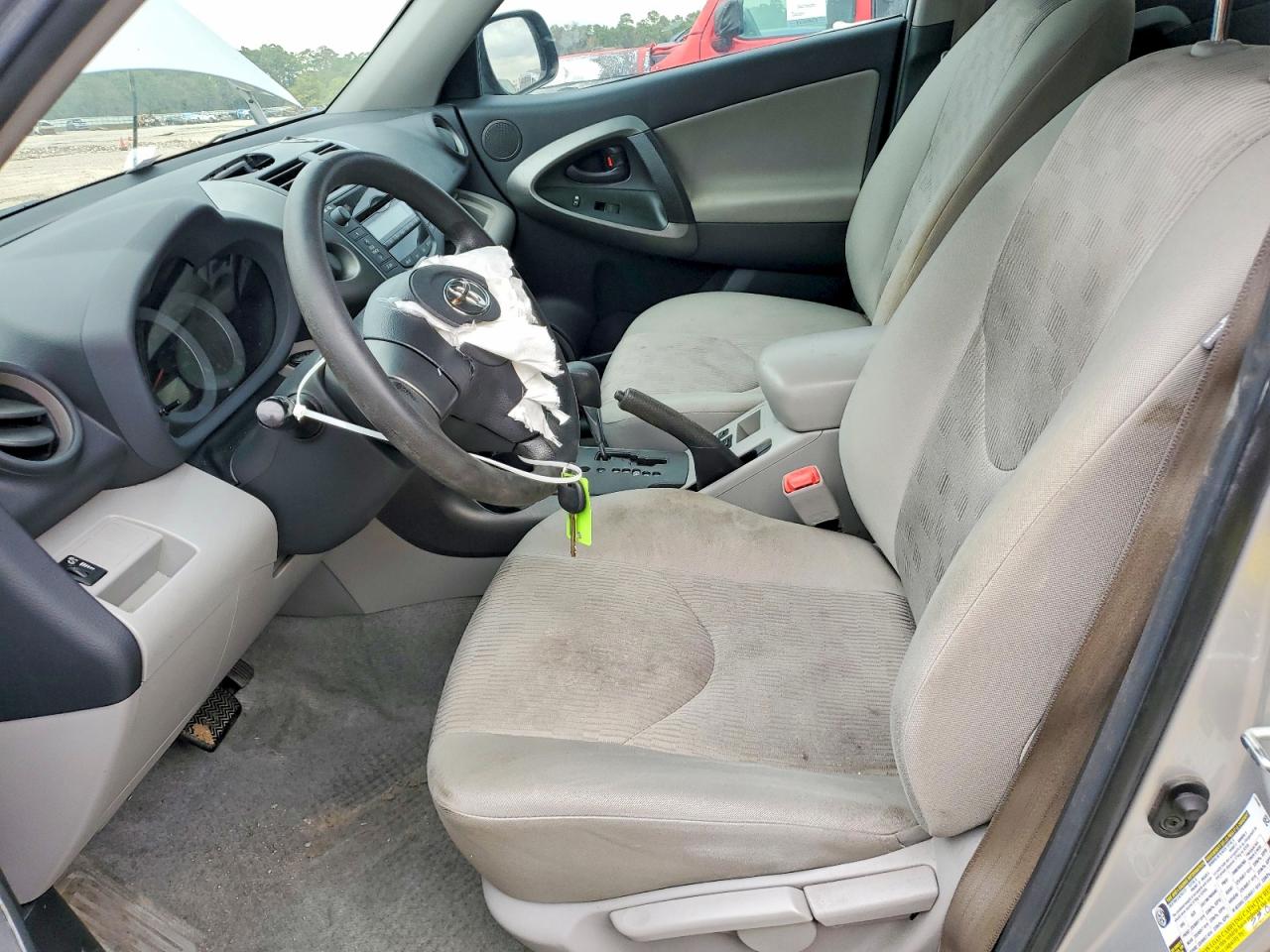 2010 TOYOTA RAV4 photo 7
