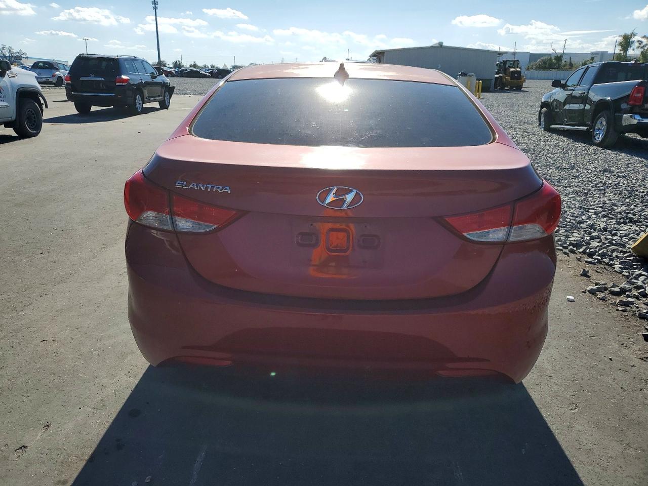 2012 HYUNDAI ELANTRA GLS photo 11