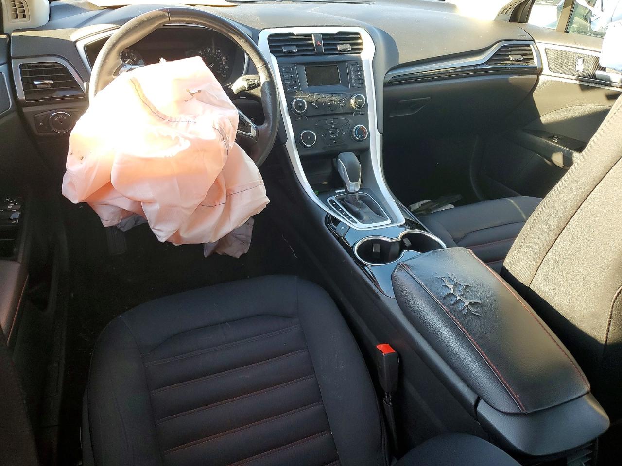 2015 FORD FUSION SE photo 8